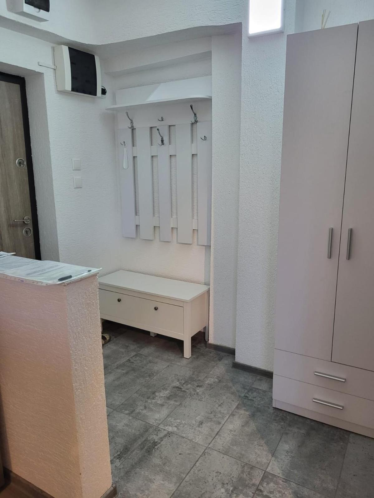 Mona Central Apartment Hunedoara Exterior photo